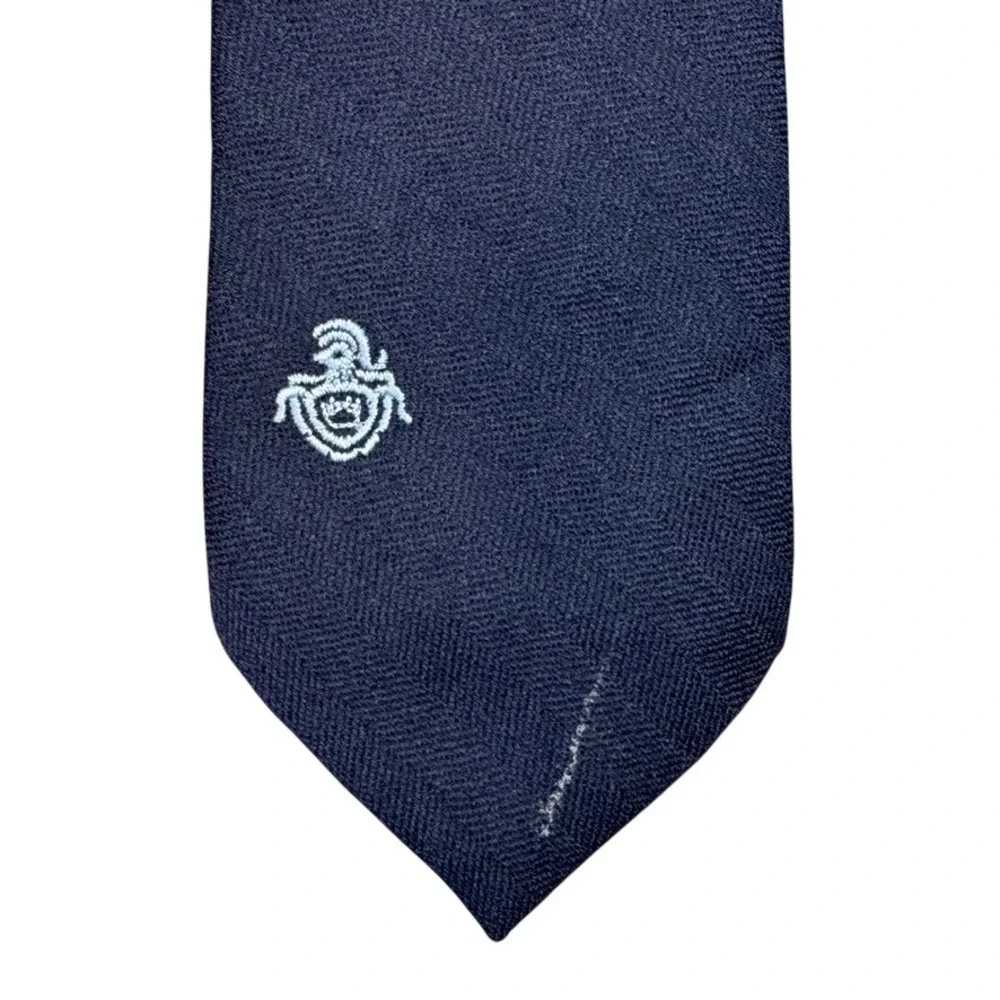 Via Re Mens Navy Blue Herringbone Wool Blend Crest Embroidered Necktie Tie